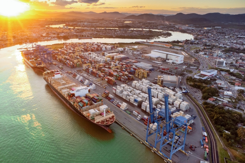 FIESC debate situação dos portos catarinenses com armadores