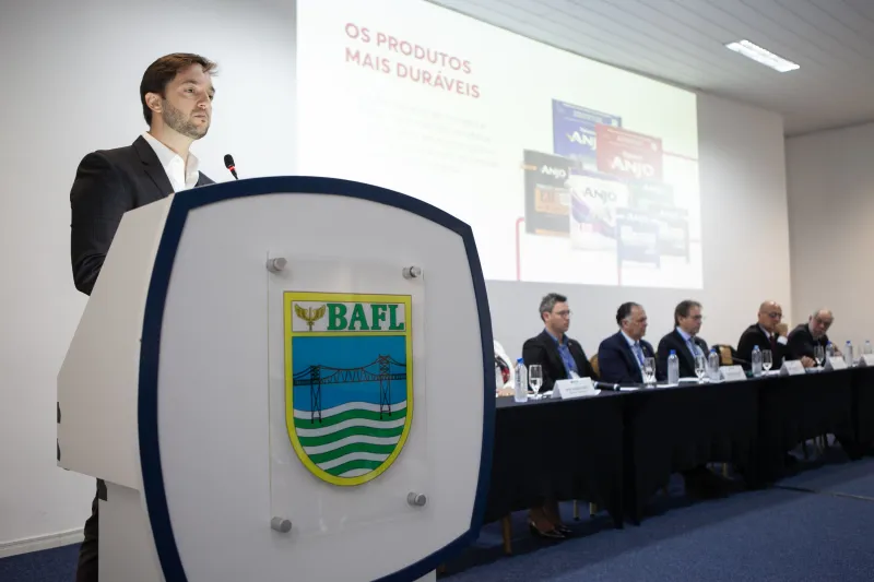 Filipe Colombo informou que a Anjo Tintas vende cerca de 60 milhões de litros de tinta por ano. Foto: Filipe Scotti