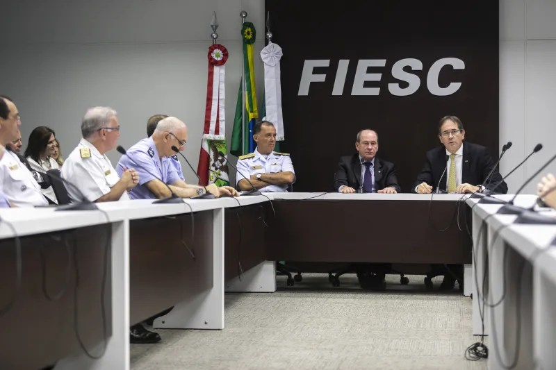 Encontro foi realizado na FIESC na noite desta quinta-feira (26) (foto: Marcos Campos)
