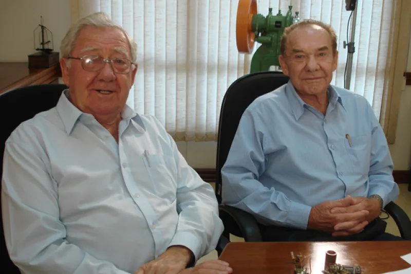 Hylário Zen (esquerda) com o irmão Nélson