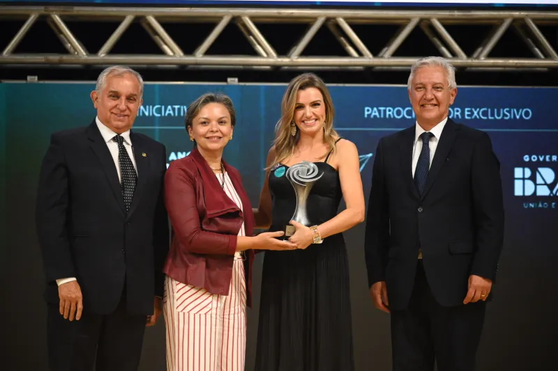 Letícia Mazzarino, co-fundadora da Nanoscoping, conquistou o prêmio na categoria Pesquisador Inovador. Foto: Iano Andrade