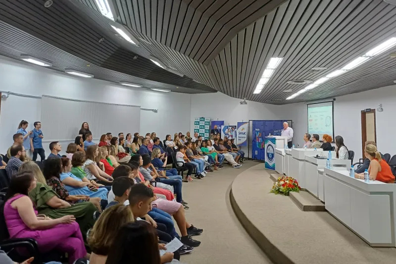 Em Jaraguá do Sul, 75 jovens receberam certificados pela conclusão das formações em 2023. Foto: Divulgação/FIESC
