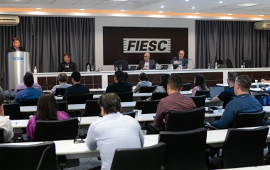 Indústrias de TI e metalmecânica participam de evento de promoção de negócios na FIESC