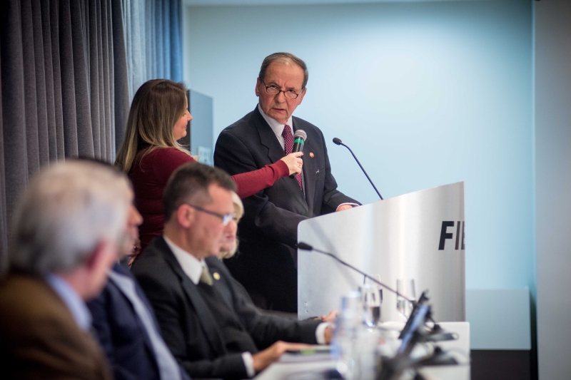 Sidney Guido Carlin, em seu pronuciamento. Foto Fernando Mendes