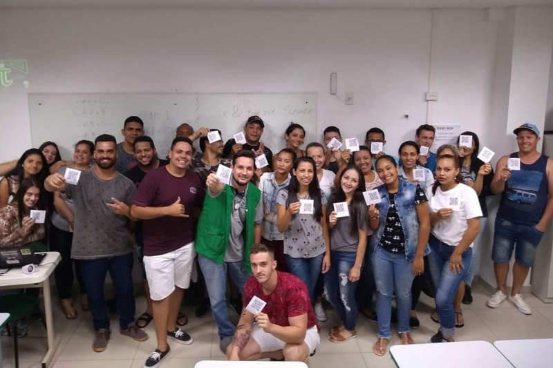 Alunos da EJA de Brusque que participaram da Olimpíada Matemática sem Fronteiras. Foto: Divulgação SESI