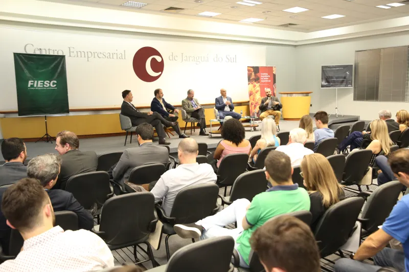 Talk-show faz parte da programação do Universo #VemFazer SESI SENAI. Foto: Roby Gartz