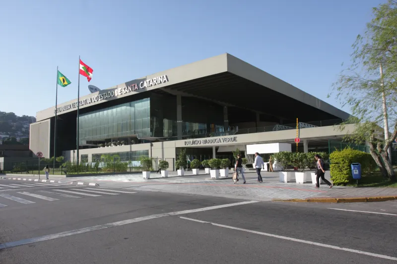 Propostas tramitam na ALESC (foto: arquivo/Agência AL)