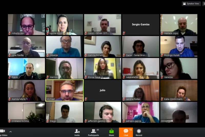 Encontro deu início à formação que a entidade oferece aos docentes catarinenses em parceria com o SENAI Cetiqt (Rio).