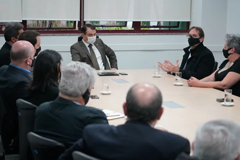 Governador Carlos Moisés comunicou ao setor empresarial, na tarde desta terça-feira (28), a retirada do projeto da Assembleia (Foto: Ricardo Wolffenbuttel/ Secom)
