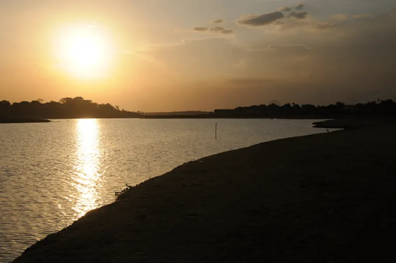 Senado aprova mudanças para construir nas margens de rios e lagos em área urbana