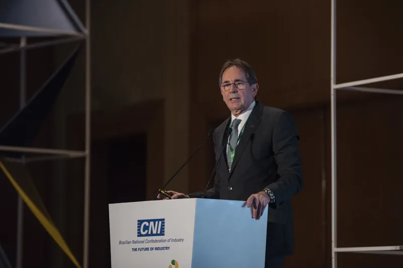 Presidente da FIESC, Mario Cezar de Aguiar, apresentou as oportunidades de negócios entre Brasil e Emirados Árabes (Foto: Elmer Magalhães/CNI)