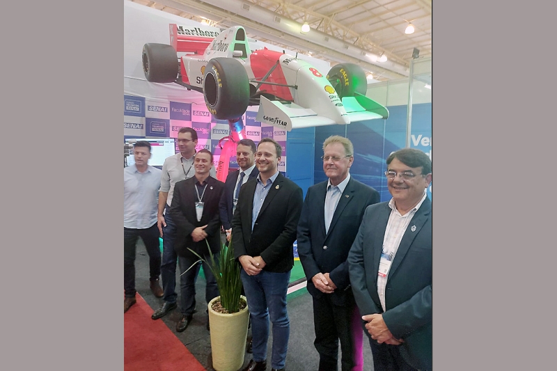 Autoridades visitam estande da FIESC (foto: divulgação) Autoridades visitam estande da FIESC (foto: divulgação)