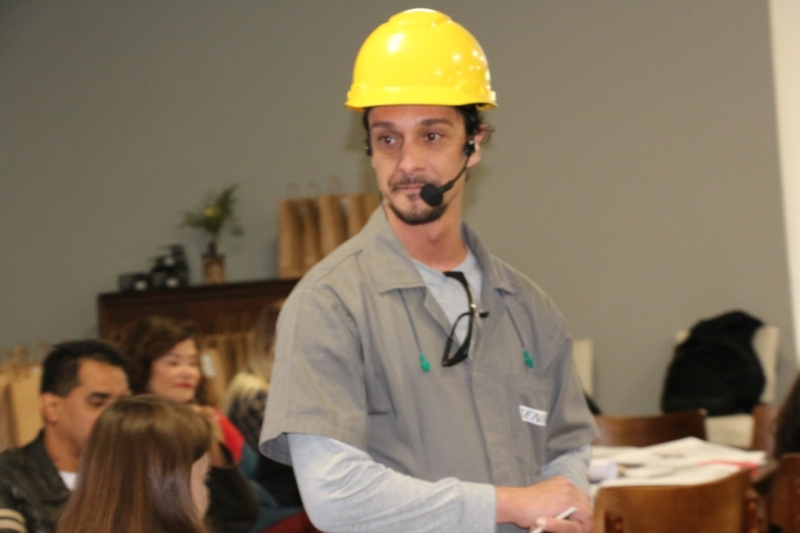 Personagem José, ator Kleber Ribeiro (foto: Ângela Cardoso)  Personagem José, ator Kleber Ribeiro (foto: Ângela Cardoso)