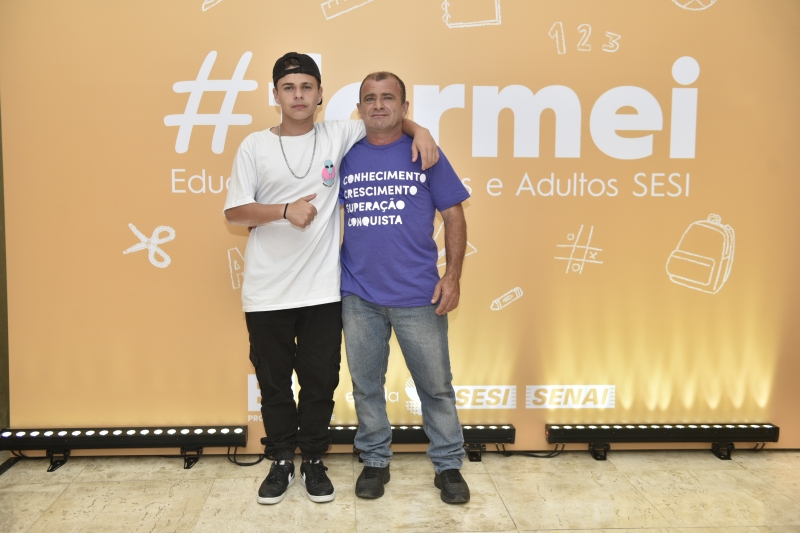 Denocir Visentainer trouxe o filho para acompanhá-lo no evento. Foto: Fabricio de Almeida 