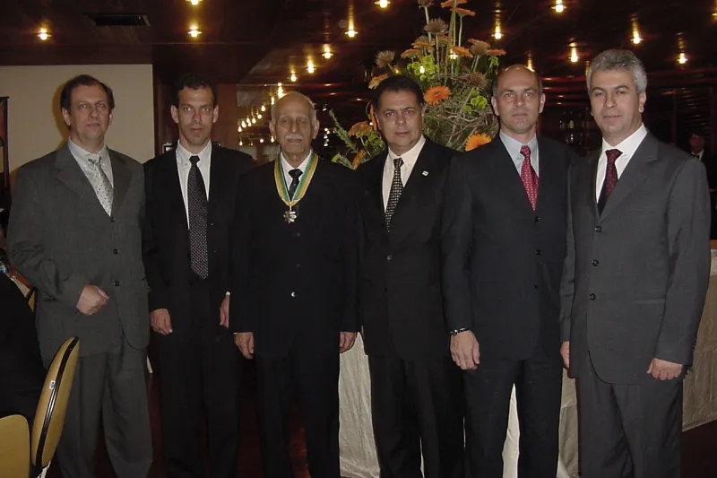 Em 2004, durante a solenidade de outorga da Ordem do Mérito Industrial da CNI (foto: divulgação/FIESC)