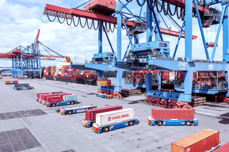 Após desembarque na Alemanha, carga segue para depósito da Agência Governamental de Reservas Estratégicas. Foto: Divulgação/Porto de Hamburgo