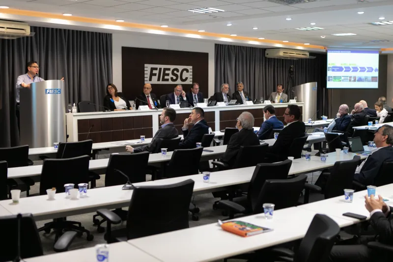 Carlos Sakuramoto, gerente de Tecnologia e Inovação da GM América do Sul, destacou que inovação na indústria deve proporcionar vantagens competitivas reais (foto Filipe Scotti)