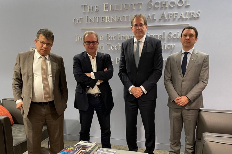 Reunião com Nicholas Vornotas, docente da George Washington University