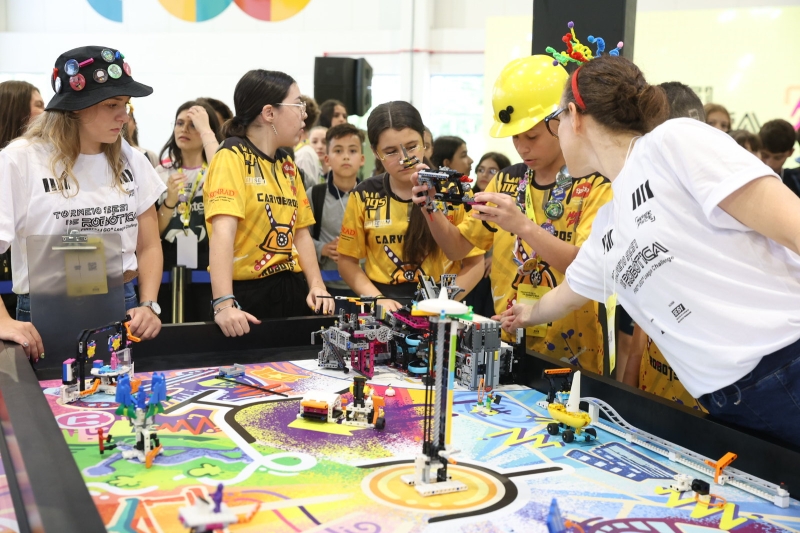 Festival do SESI em Brasília evidencia benefícios da robótica na sala de aula