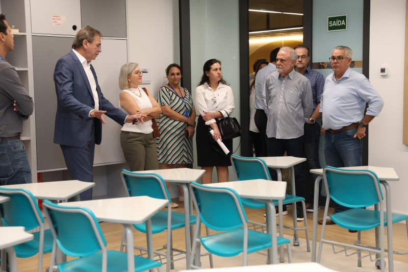 Grupo conheceu a estrutura da maior Escola SESI de Referência no país. Foto: Carlos Júnior
