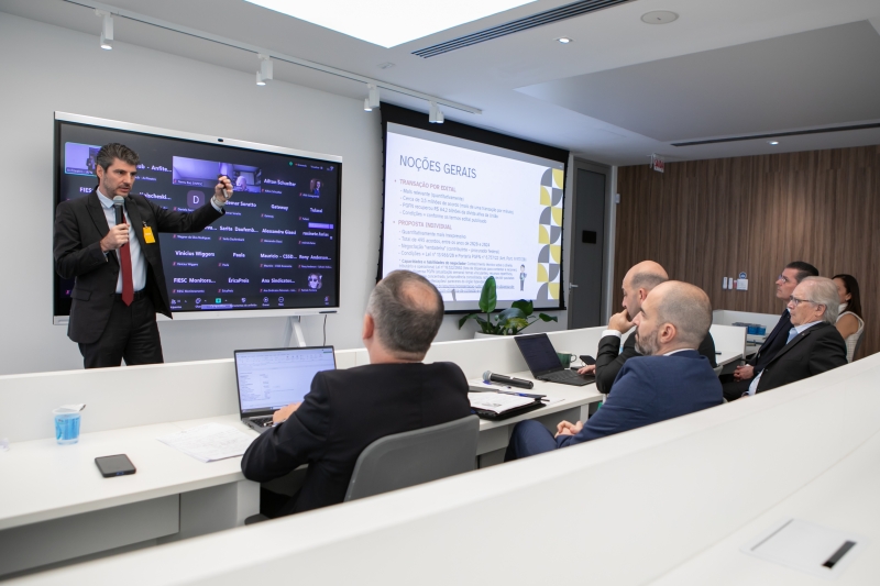 FIESC debate nova lei do imposto de renda na Câmara Tributária