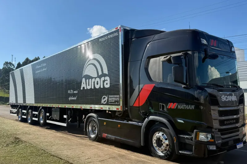 Aurora adota carreta que carrega volume refrigerado 14% maior que o padrão
