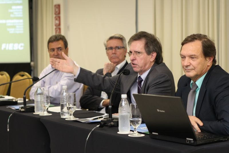 Reunião da Câmara de Assuntos Tributários da FIESC foi realizada nesta terça (1º). Foto: Filipe Scotti