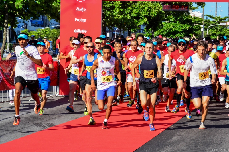 Corrida teve disputa nas categorias industriário e comunidade, com provas de 5 e 10 quilômetros (Foto: Take Video)